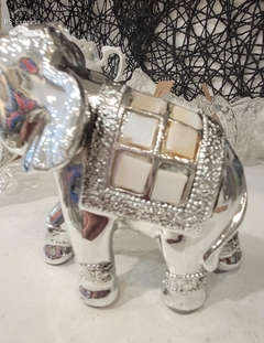 Elefante de resina 13cm - comprar online