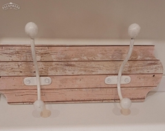Perchero Deck 2 ganchos blanco/rosa - comprar online