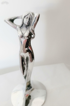 Figura en aluminio Zoe 20cm - comprar online