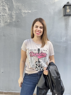 Remera Dancing Guitarra - Me Amare Indumentarias