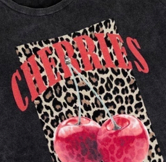 Remera Cherries print nevada en internet