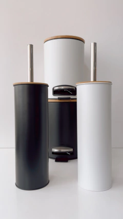 ESCOVA SANITÁRIA JOLY - PRETA na internet