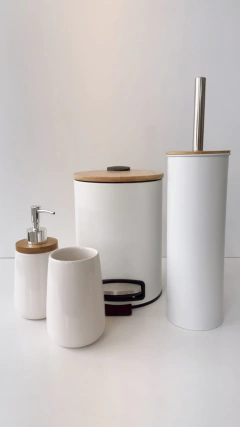 ESCOVA SANITÁRIA JOLY - BRANCA - BAMBUS HOME