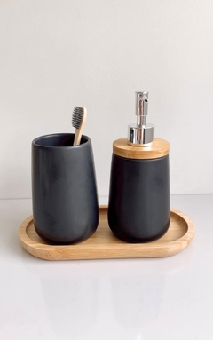 KIT DE BANHEIRO LIS PRETO - 2 PEÇAS