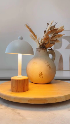 LUMINÁRIA DE MESA TOUCH BAIXA - BRANCA na internet