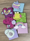 Bloco com folhas coloridas