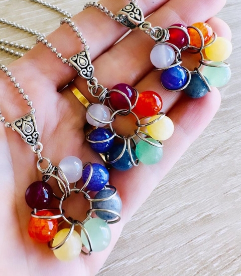 Collar de acero de los 7 chakras
