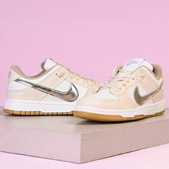 Dunk branco/dourado