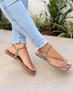 Flat Aryane Ouro