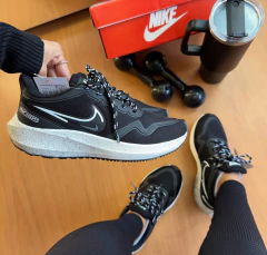 Nike Sport Preto na internet