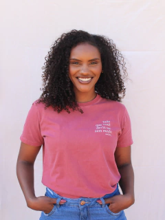 camiseta tudo o que você devia ser na internet