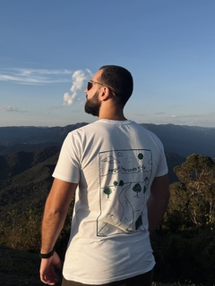 camiseta segue reto branca