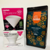 Hario V60 cerâmica Branco 01 e uma embalagem de Café Carneiro Reserva Especial Sul de Minas