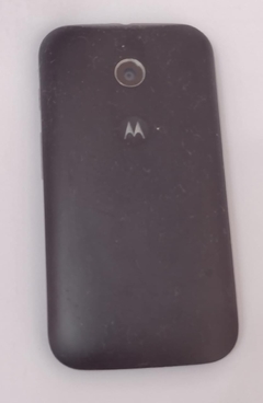 Motorola Moto E XT1021 - 2 chips - Android 4.4 4GB 5 megapixels - Semi-novo - comprar online