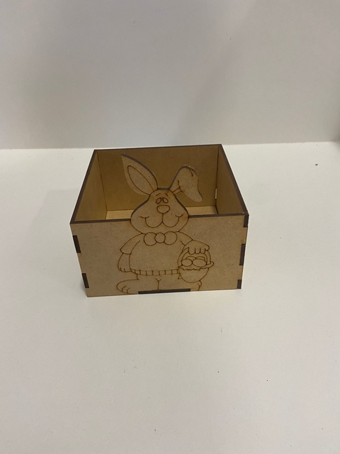 CESTA COELHO LASER 12X12X7CM
