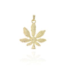 Dije Cannabis. Oro Laminado 18k