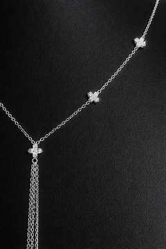Collar Ajustable Corbatero Cruz. Baño Rodio en internet