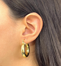 ARRACADA LISA 6 X 30 MM. ORO LAMINADO 18K - comprar en línea