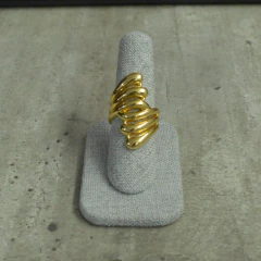 Anillo Ajustable Sennia. Oro Laminado 18K - CATÁLOGO BLANCO