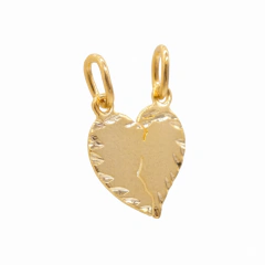 DIJE CORAZÓN PARTIDO MEDIANO. ORO LAMINADO 18K en internet