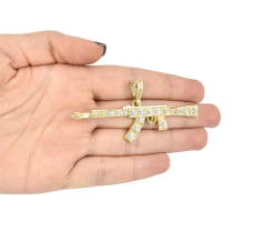 Imagen de Dije Rifle AK-47 Dorado Con Zirconias. Oro Laminado 18k