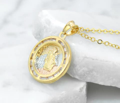 Collar San Benito Redondo 3 Oros Con Zirconias. Chapa De Oro 14k en internet