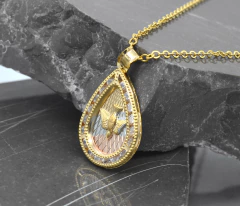 Collar Espíritu Santo Gota 3 Oros Con Zirconias. Chapa De Oro 14k - CATÁLOGO BLANCO