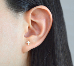 1Pza Broquel De Cruz Con Zirconias. Oro 10K - comprar en línea