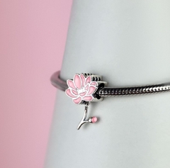 Berloque Flor de Lótus na internet