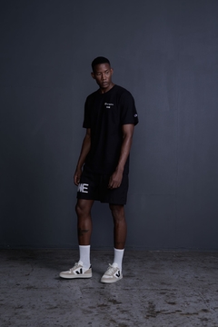 VIHE + CHAMPION ALL BLACK na internet