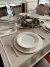 mantel impermeable beige