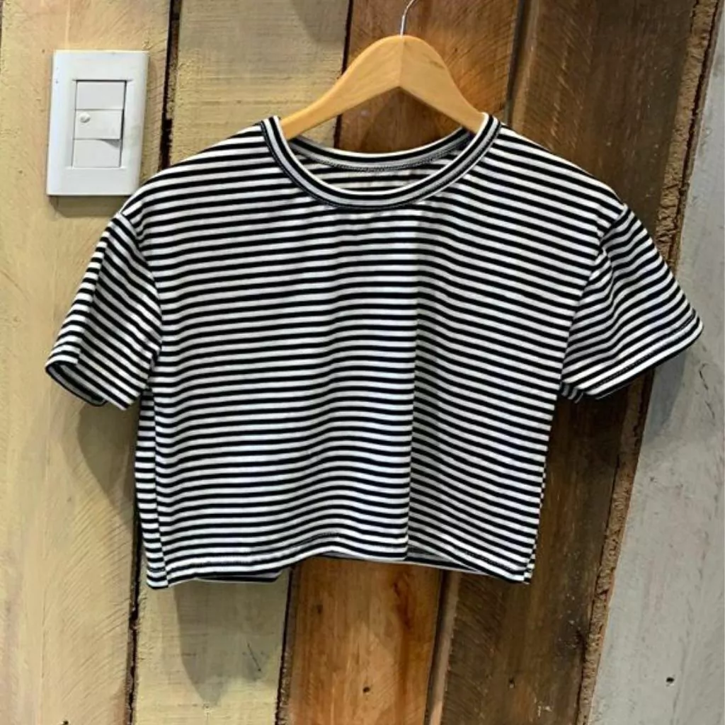 remera baby tee rayada