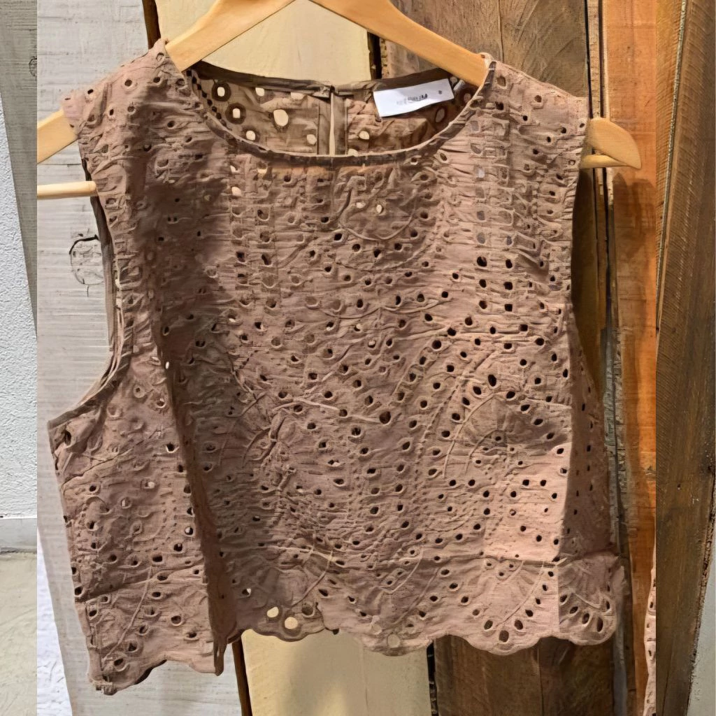 TOP DE BRODERIE