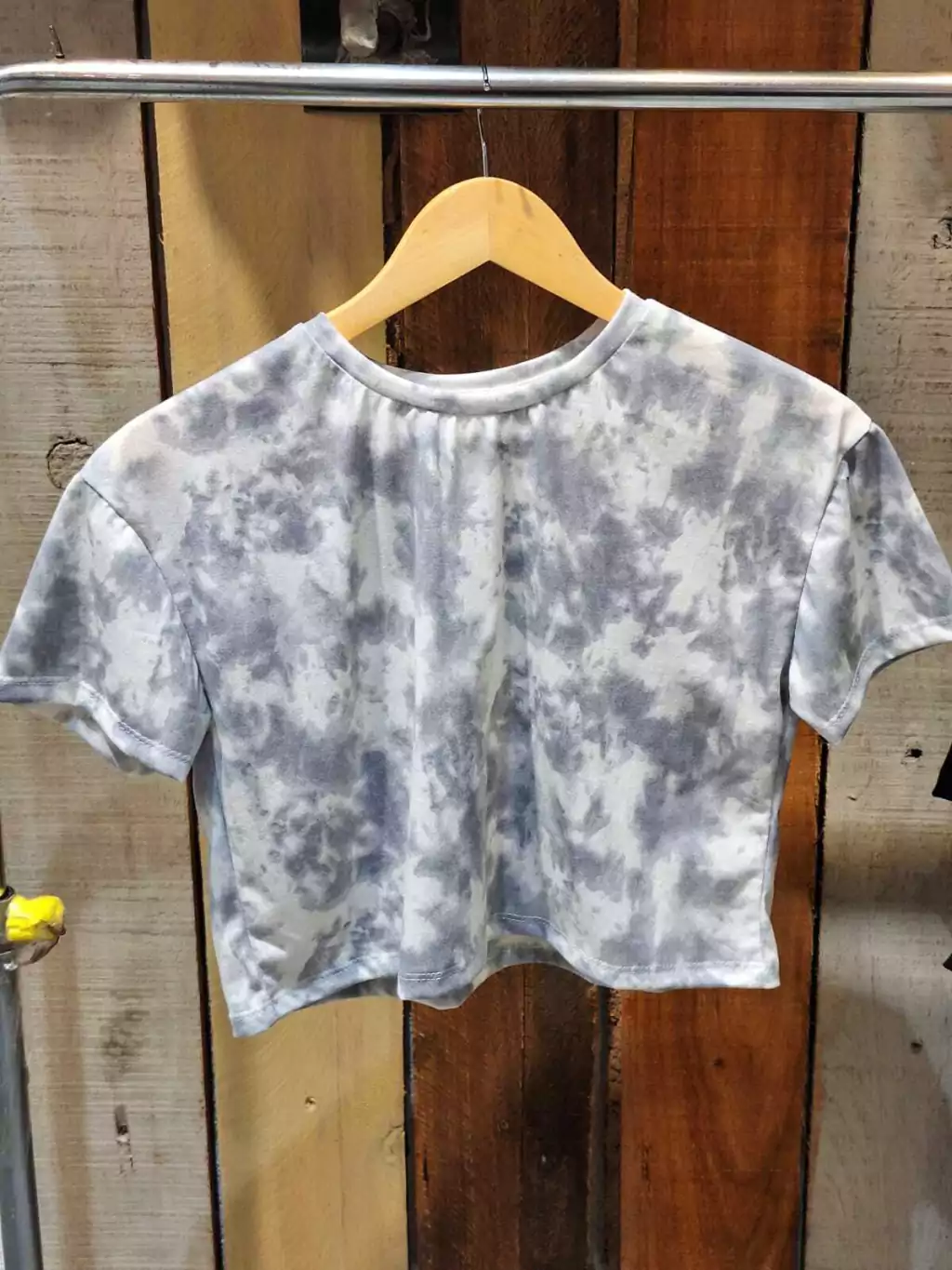 REMERA CORTA BATIK