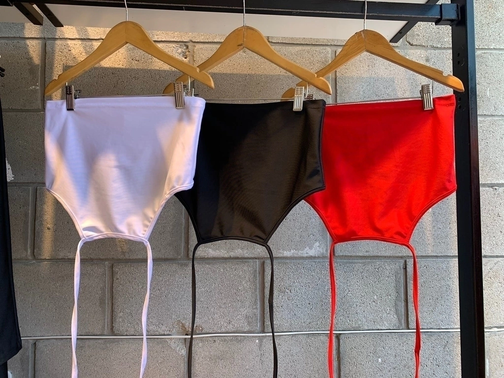 top de lycra con tiras liso