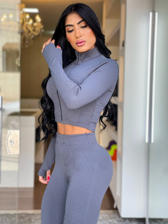 CONJUNTO BRUNA CINZA na internet