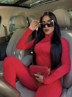 CONJUNTO BRUNA RED