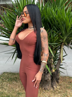 MACACÃO AYLA MARROM na internet