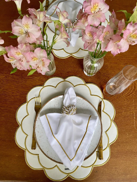 KIT DOURADO COM 6 LUGARES