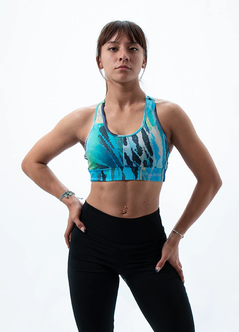 Top con recorte y microperforaciones - comprar online