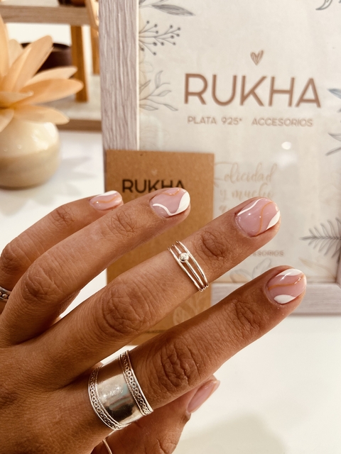 ANILLO MIDI TRIPLE BOLITA