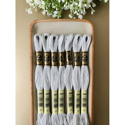 Meada de Linha DMC - Mouliné Special 01 - 1 unidade