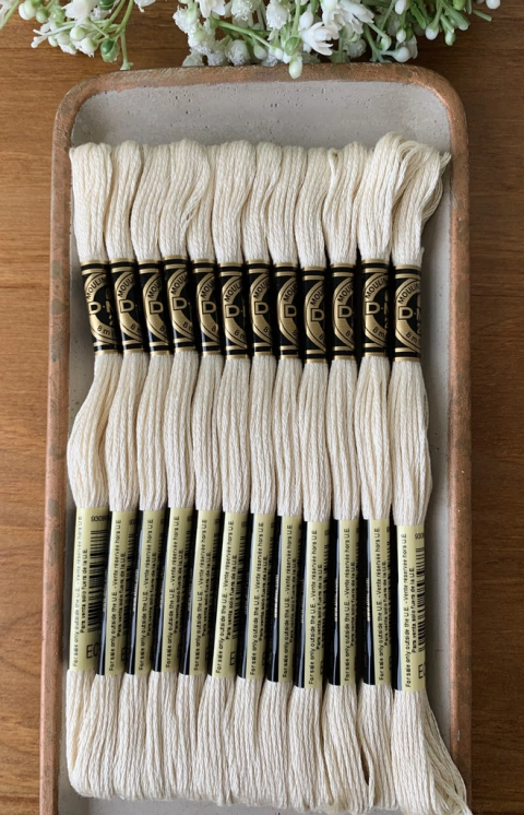 Meada de Linha DMC - Mouliné Special ECRU - 1 unidade