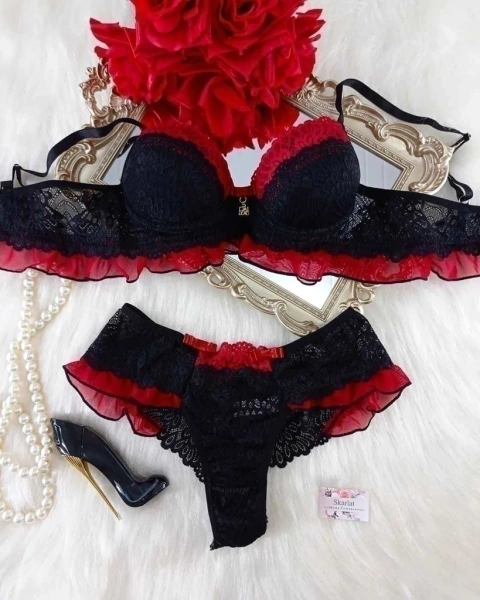 Conjunto Penélope - PRETO COM VERMELHO