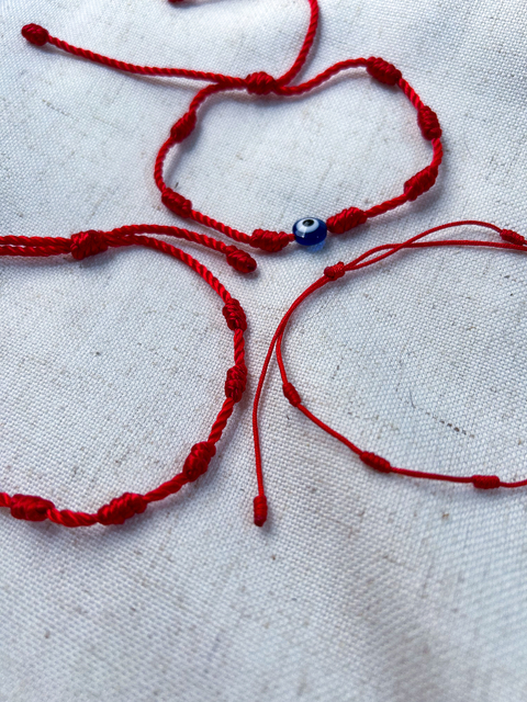 Pulseira Vermelha com 7 nós - comprar online