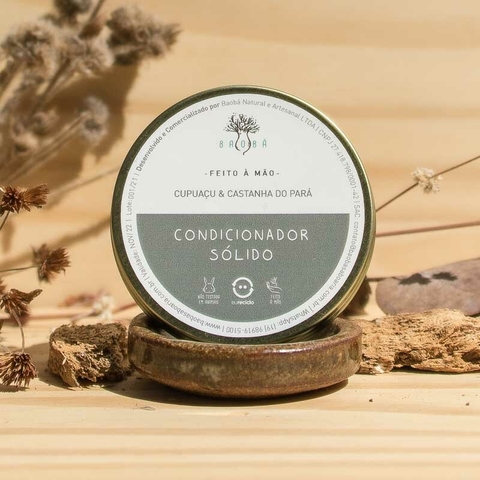 Condicionador Sólido Baobá Saboaria na Make a Pause tem 5 funções: leave in, co wash, condicionador, máscara capilar e hidratante corporal.