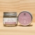 Desodorante Natural Cremoso com aroma Floral 30g da Baobá Saboaria para Make a Pause combate o mau odor sem bloquear a transpiração natural, hidrata e não mancha a roupa. Pode ser usado tanto nas axilas quanto nos pés.