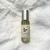 Perfume com uma saída encantadora de frutas caramelizadas, flores suaves e uma presença cremosa de baunilha e Fava Tonka que irradiam luminosidade. Compre Parfum Lab na Make a Pause.