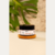 Sabe quando você vira o pote de cabeça pra baixo e o creme não cai? Firme, só que ao mesmo tempo, muito levinho, macio, e vai nutrir e suavizar a pele do corpo. O Hidratante Corporal da linha Sand tem: Óleos vegetais de macadâmia, jojoba, girassol, milho,