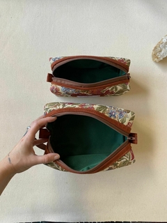 Conjunto necessarie tapeçaria/ encomenda - Campana